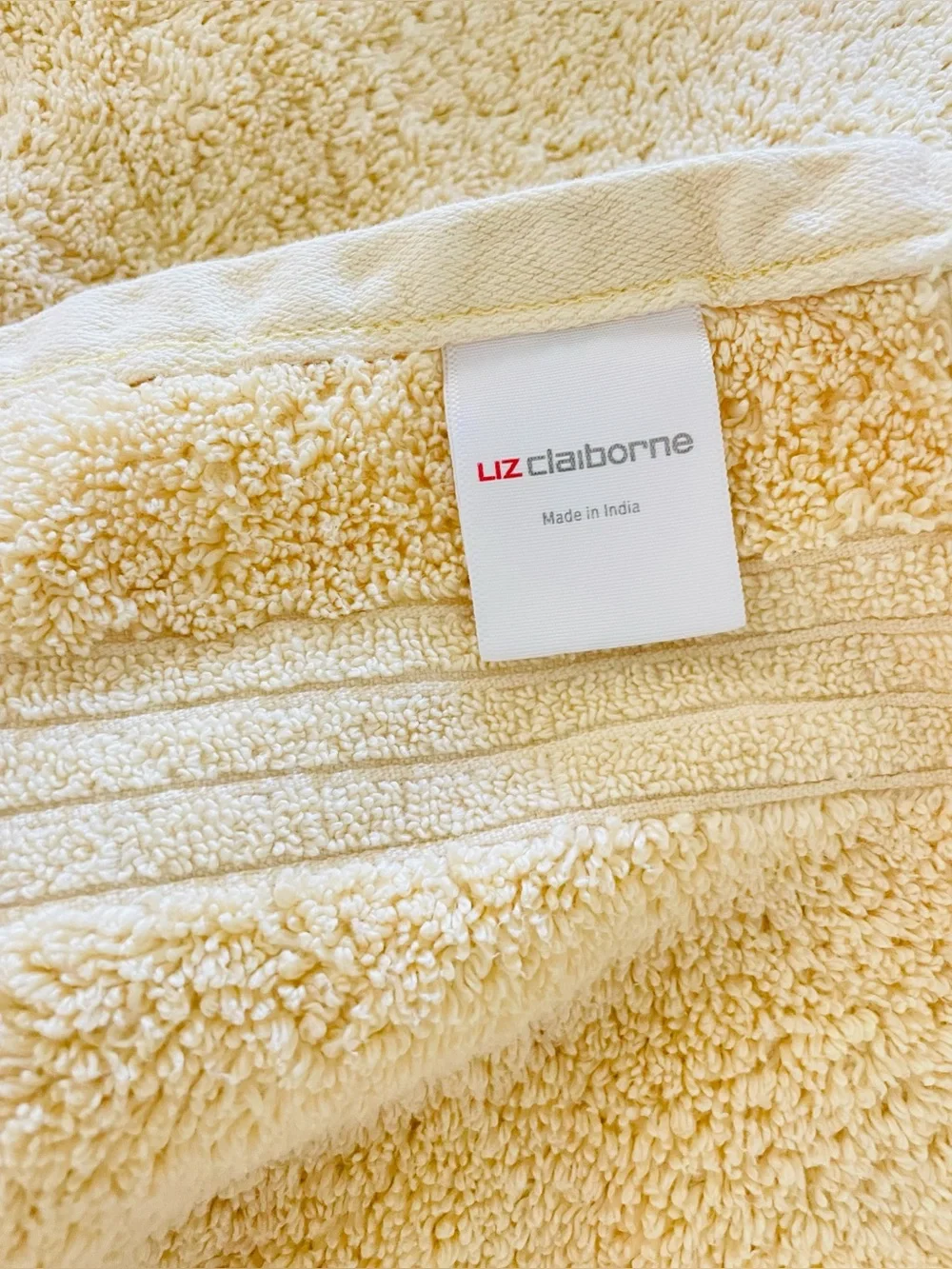 Liz Claiborne Signature Plush Bath & Hand Towel w Washcloth 100% Cotton Yellow